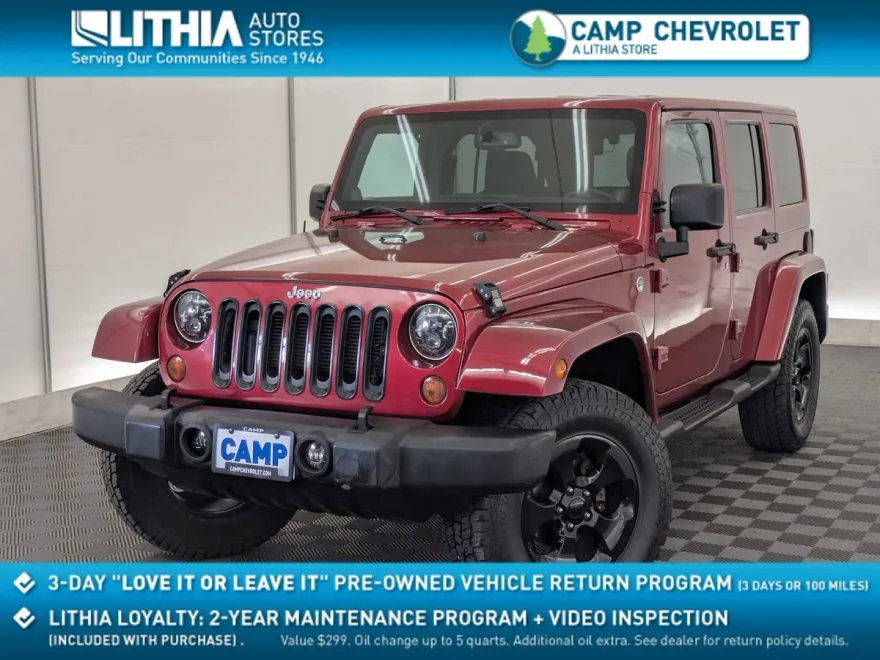 2013 Jeep Wrangler Unlimited Sahara photo 1