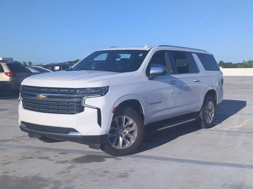 2023 Chevrolet Suburban Premier photo 1