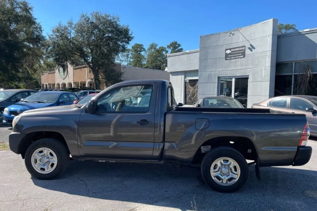 2013 Toyota Tacoma Base photo 1