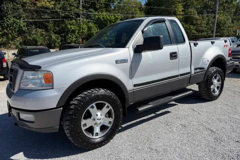 2005 Ford F-150 FX4 photo 1