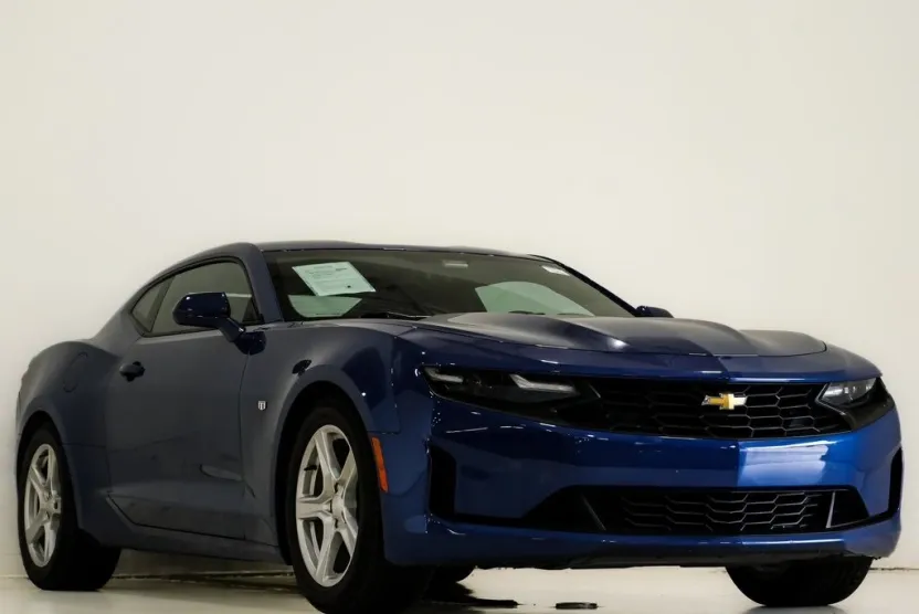 2021 Chevrolet Camaro 1LS 1LT photo 1