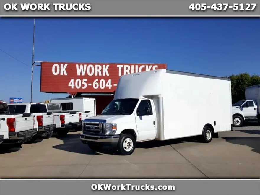 2016 Ford E-450 photo 1