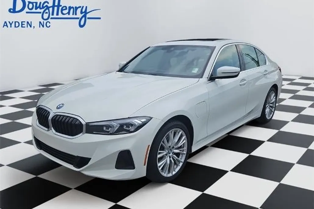 2024 Bmw 330e xDrive photo 1