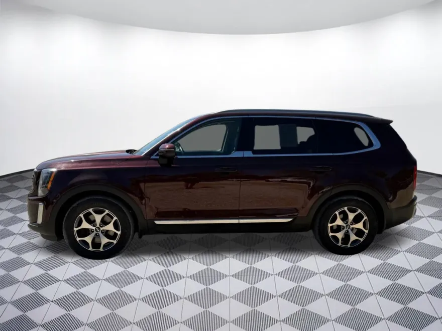 2020 Kia Telluride EX photo 1