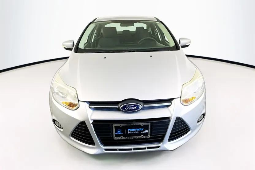 2013 Ford Focus SE photo 1