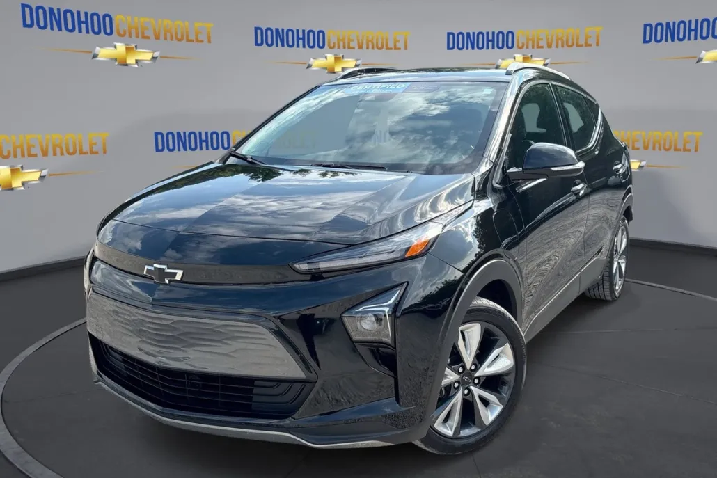 2023 Chevrolet Bolt EUV photo 1