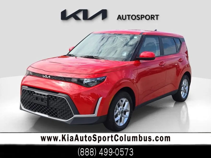 2023 Kia Soul LX photo 1