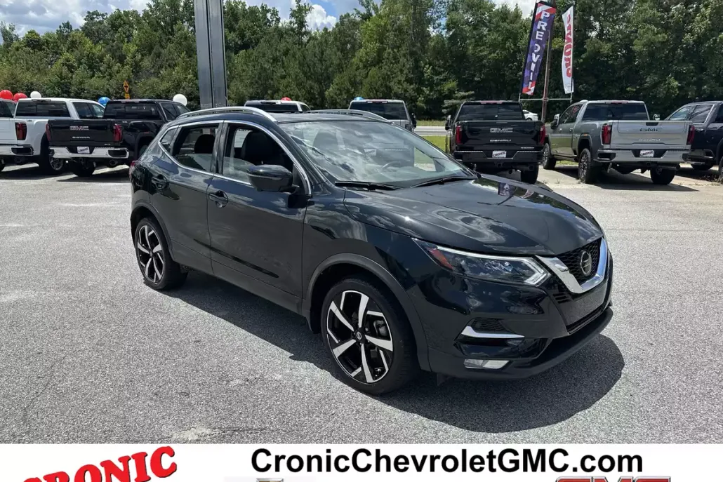 2022 Nissan Rogue Sport SL photo 1