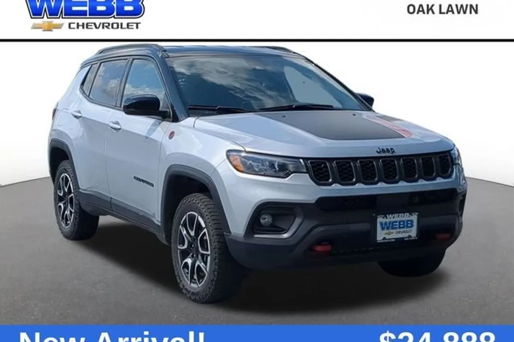 2024 Jeep Compass Trailhawk photo 1