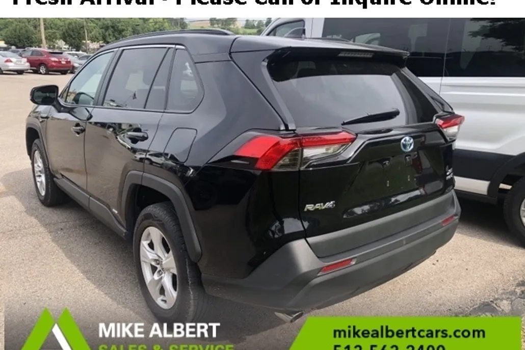 2021 Toyota RAV4 Hybrid XLE photo 1