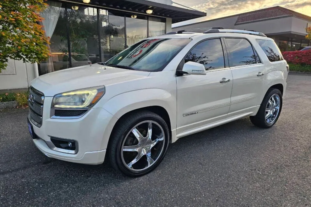 2013 Gmc Acadia Denali photo 1
