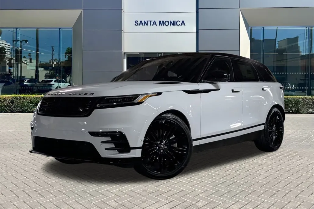2026 Land Rover Range Rover Velar P250 Dynamic SE photo 1