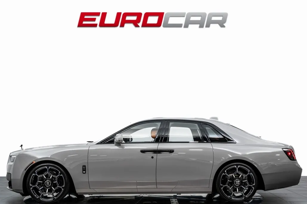 2025 Rolls Royce Ghost Black Badge photo 1