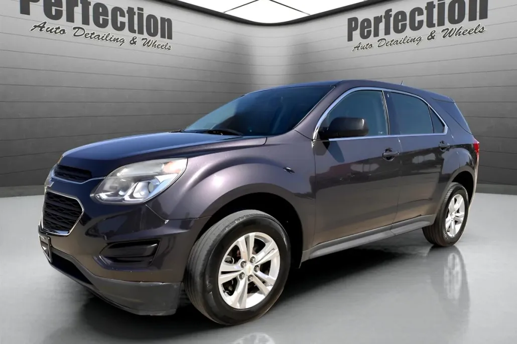 2016 Chevrolet Equinox LS photo 1