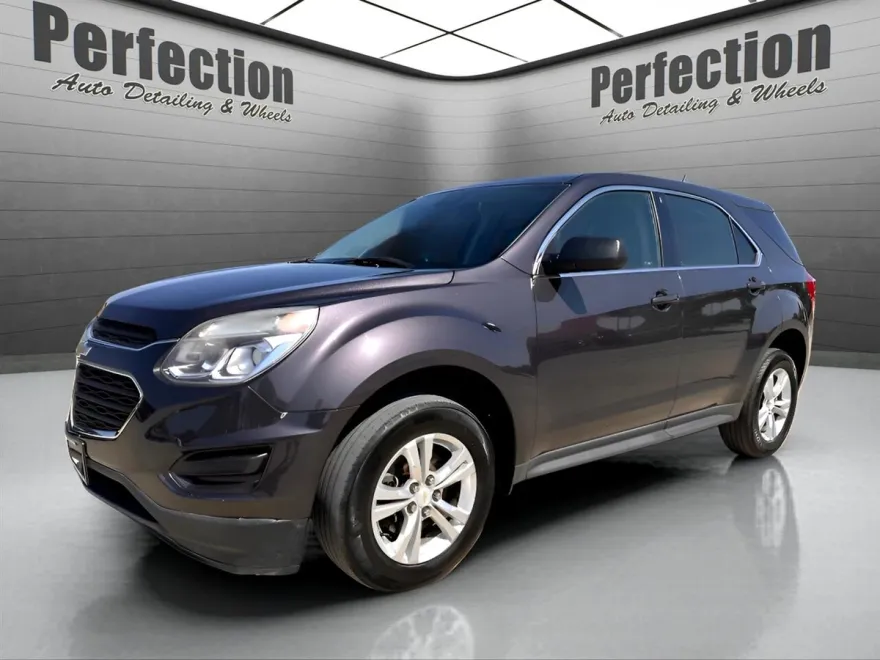 2016 Chevrolet Equinox LS photo 1