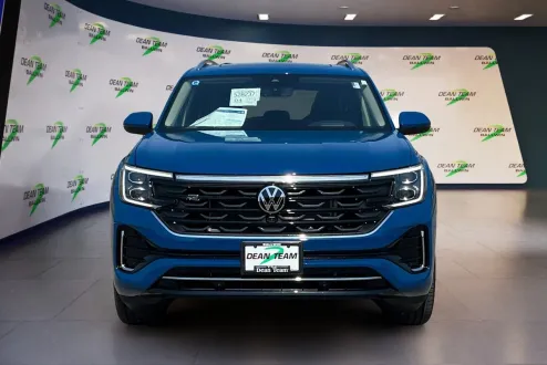 2025 Volkswagen Atlas SEL Premium R-Line photo 2