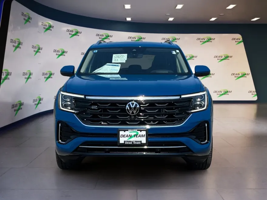 2025 Volkswagen Atlas SEL Premium R-Line photo 2