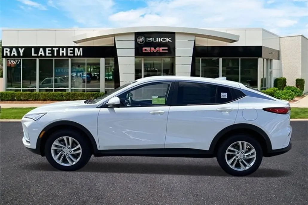 2025 Buick Envista Preferred photo 1