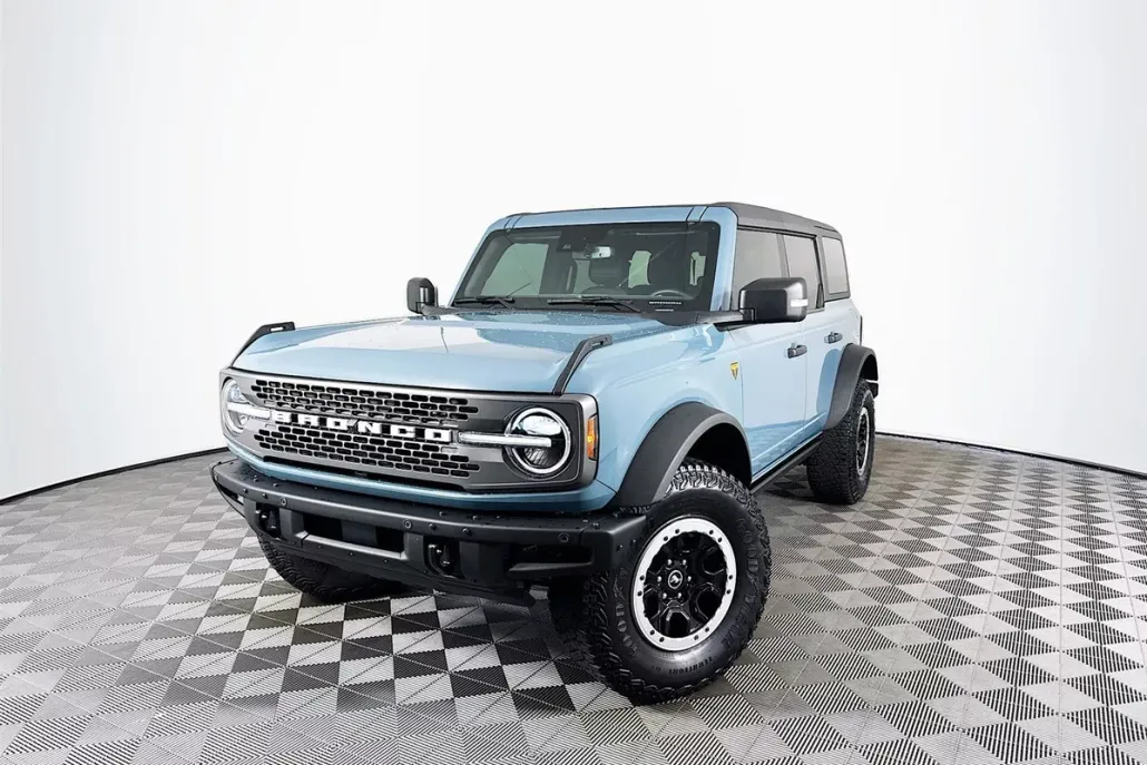 2023 Ford Bronco Badlands photo 1
