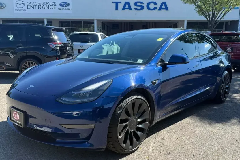 2022 Tesla Model 3 Performance photo 1