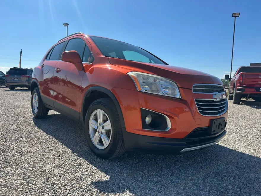 2016 Chevrolet Trax LT photo 1
