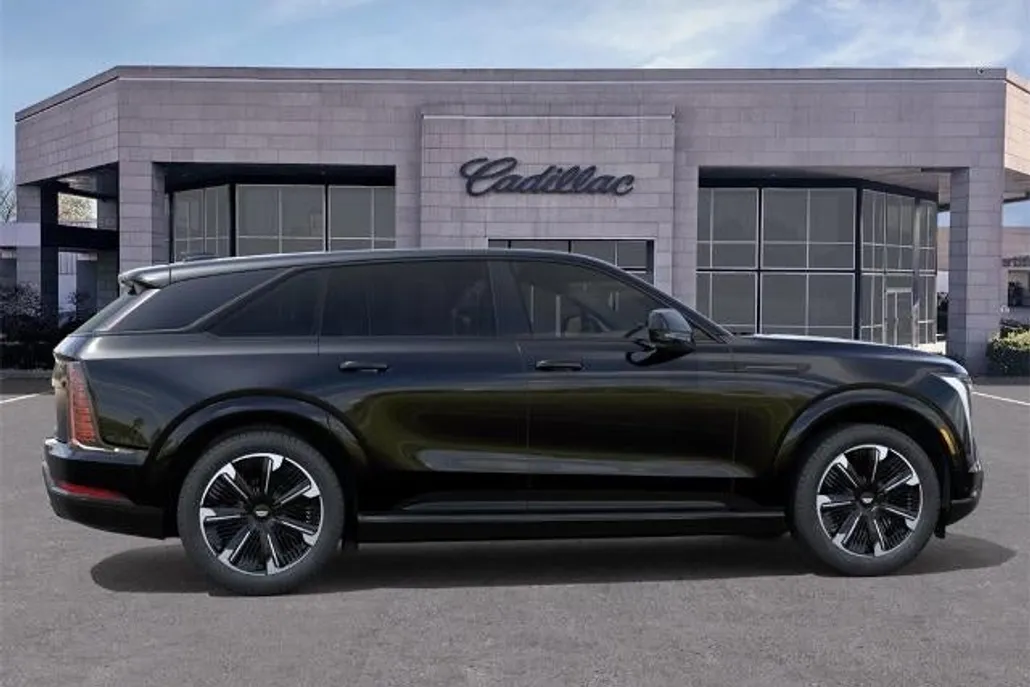 2025 Cadillac Escalade IQ Sport photo 1
