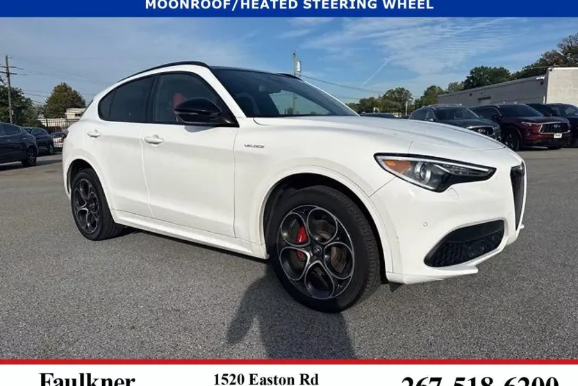 2023 Alfa Romeo Stelvio Ti photo 1