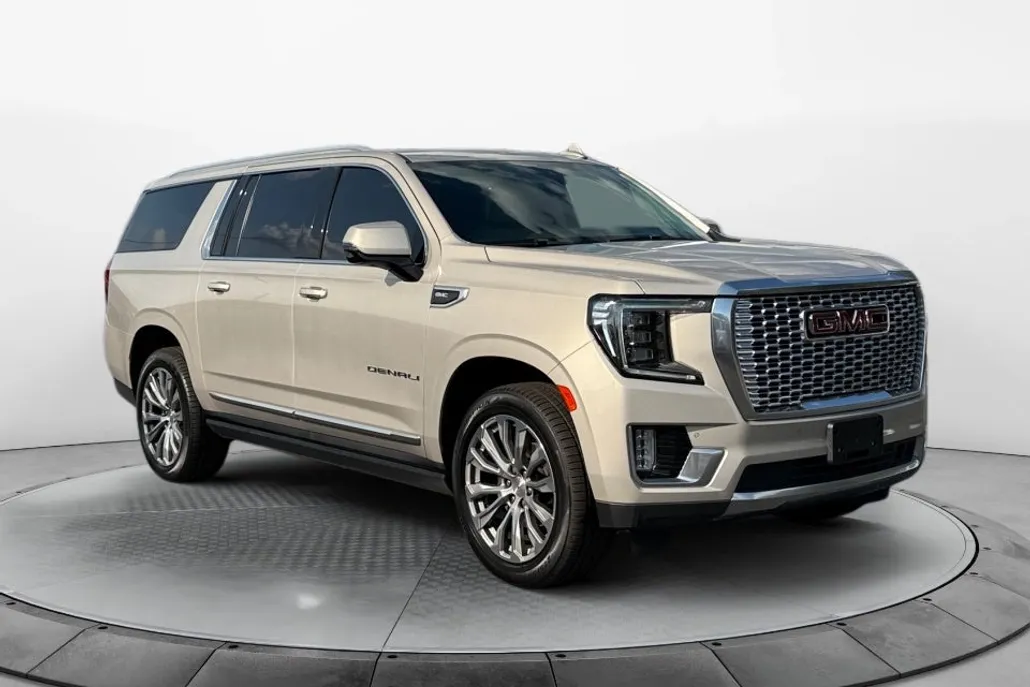 2021 Gmc Yukon XL Denali photo 1