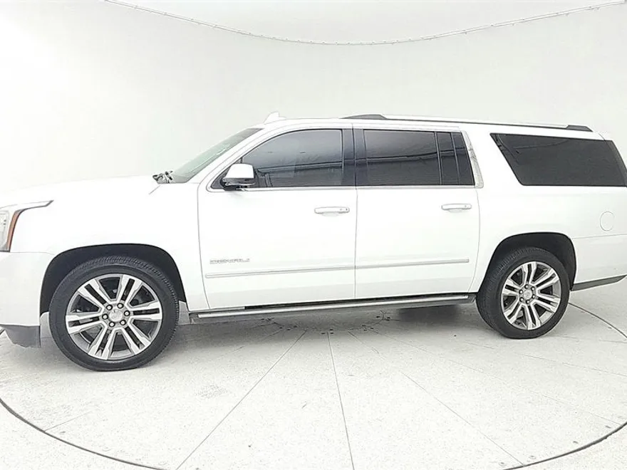 2018 Gmc Yukon XL Denali photo 1