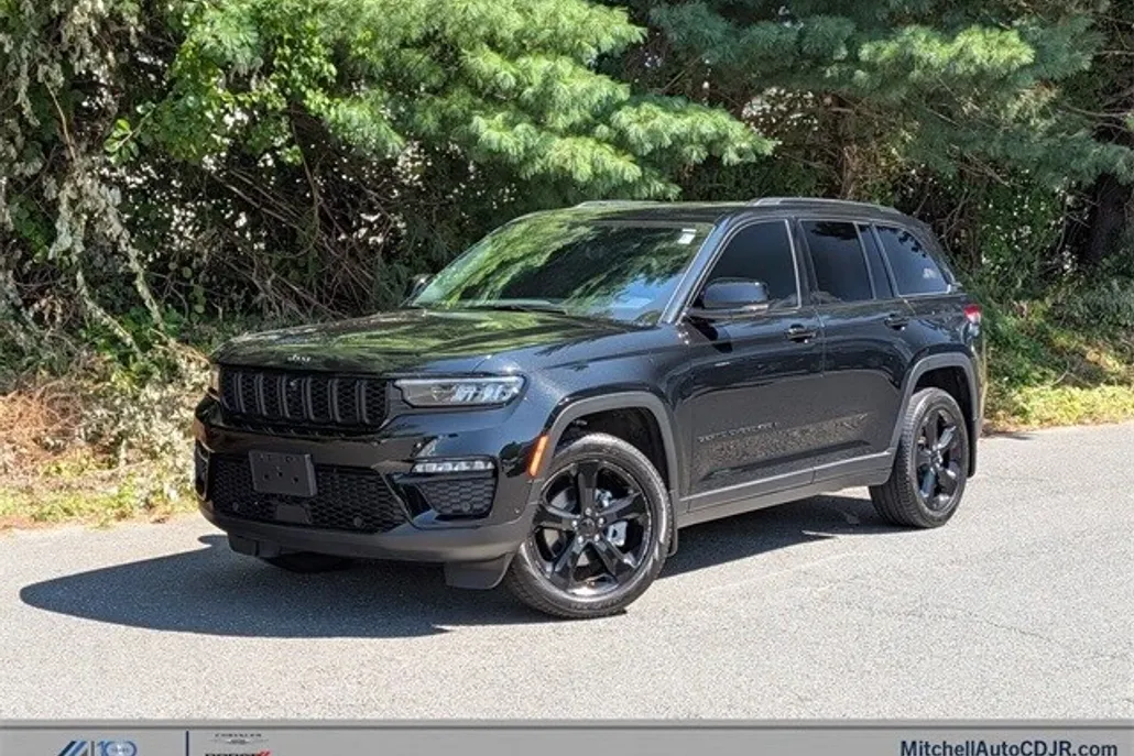 2024 Jeep Grand Cherokee Limited photo 1