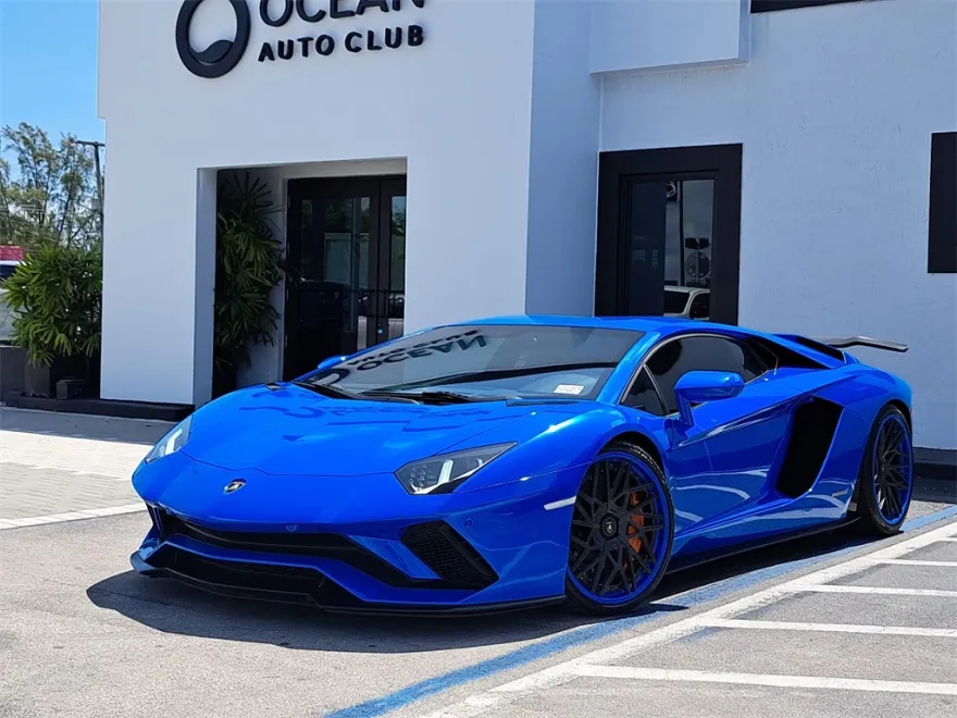 2018 Lamborghini Aventador S photo 1
