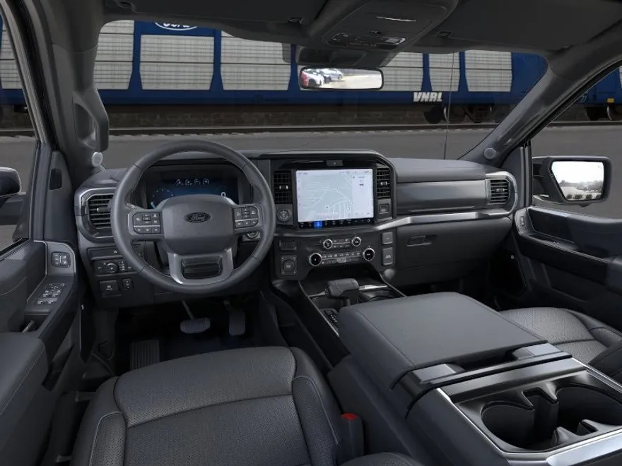 2025 Ford F-150 Lariat photo 1