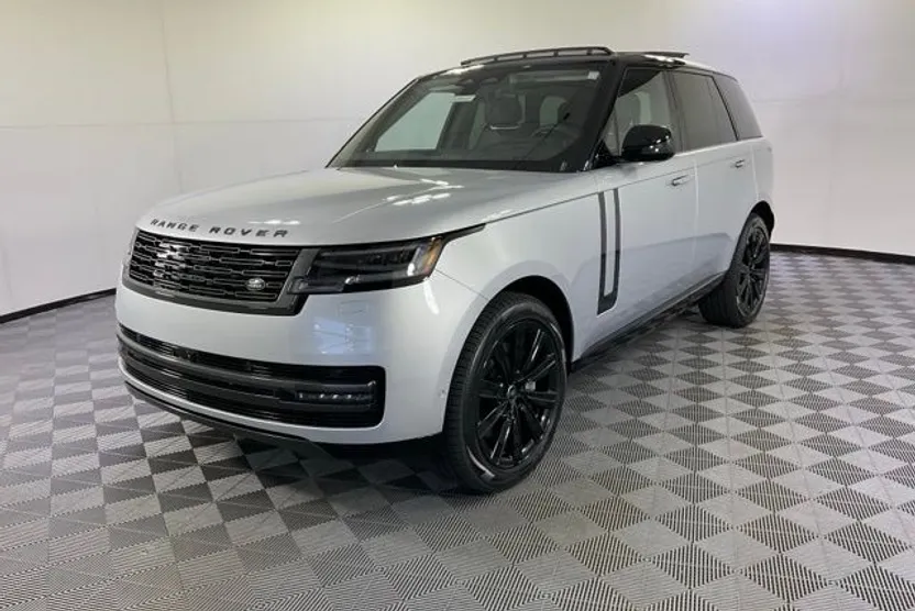 2025 Land Rover Range Rover SE photo 1