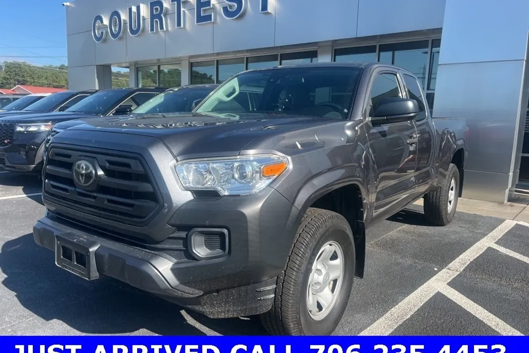 2019 Toyota Tacoma SR5 photo 1
