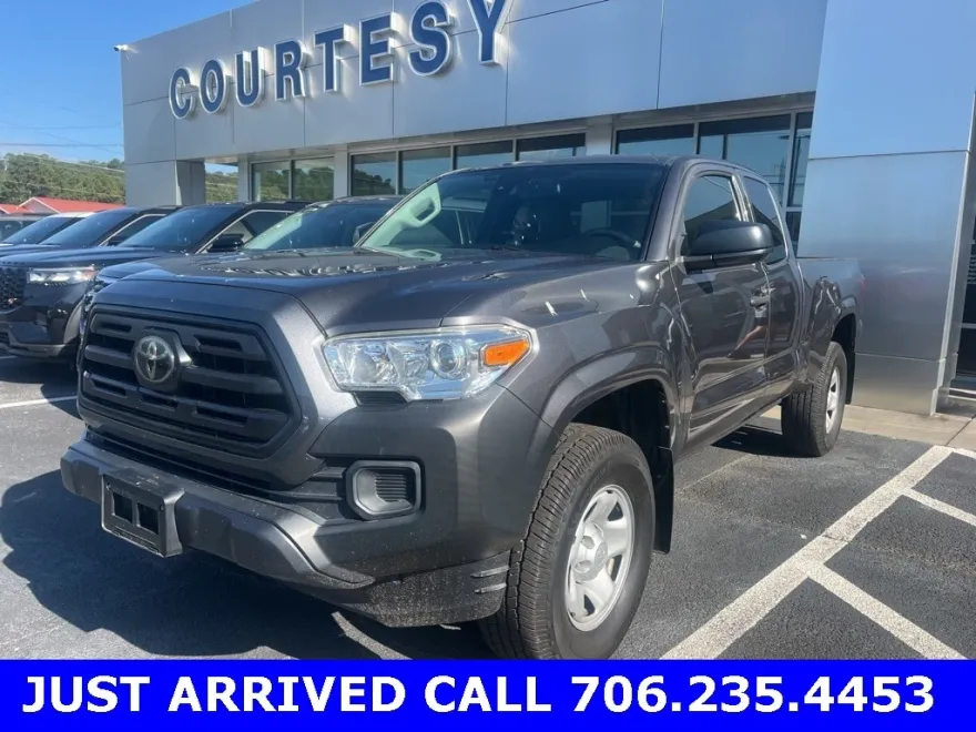 2019 Toyota Tacoma SR5 photo 1