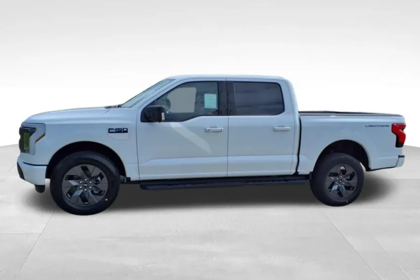 2025 Ford F-150 Lightning photo 1
