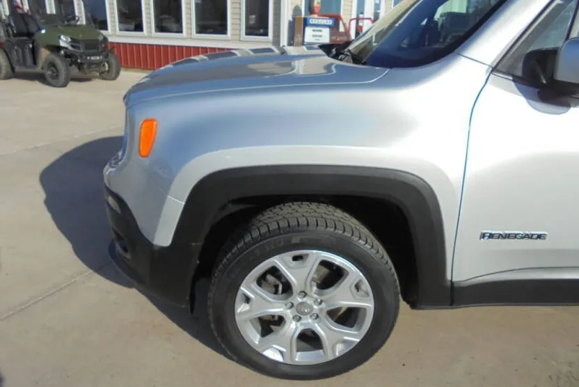 2017 Jeep Renegade Limited photo 1