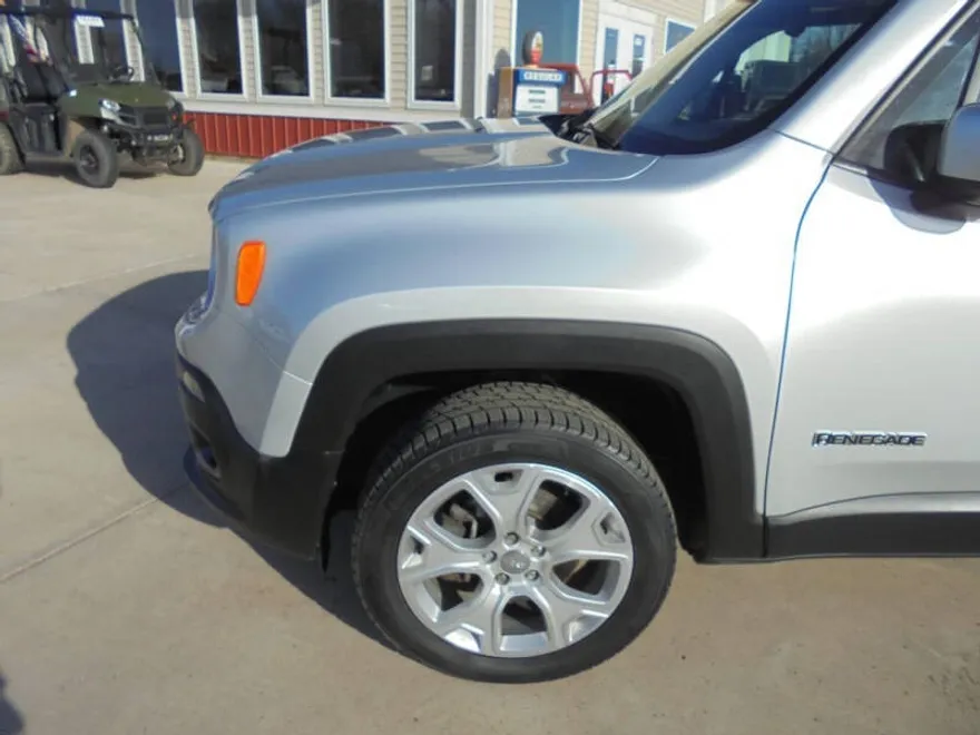 2017 Jeep Renegade Limited photo 1
