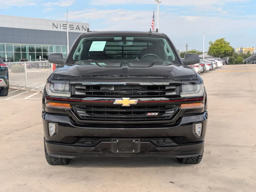 2016 Chevrolet Silverado 1500 LT photo 1