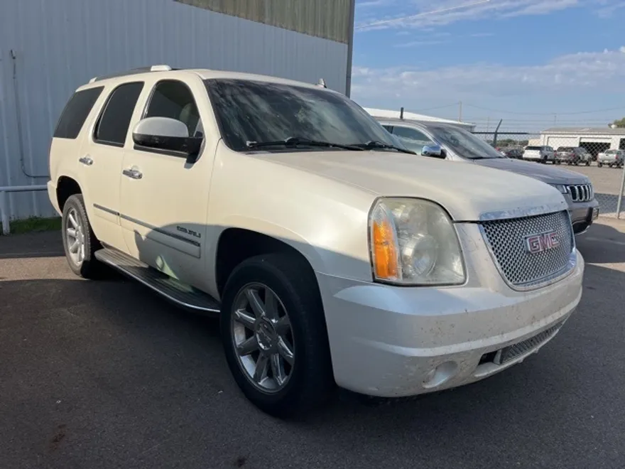 2012 Gmc Yukon Denali photo 1