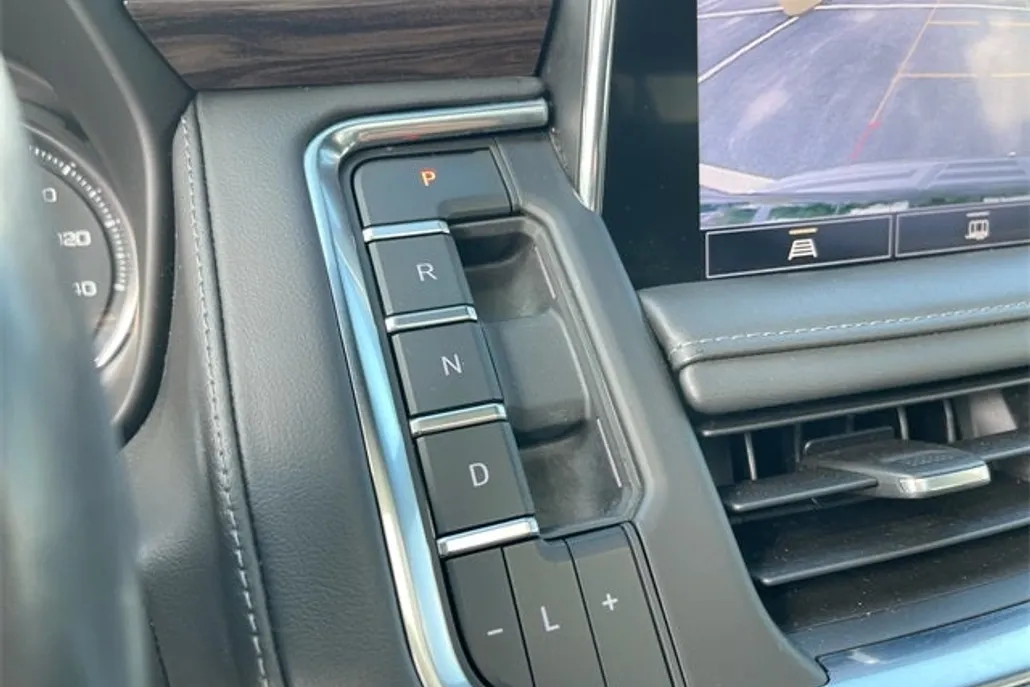 2021 Chevrolet Tahoe LT photo 1