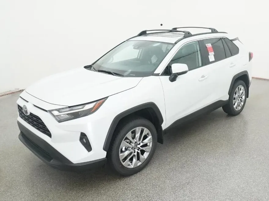 2025 Toyota RAV4 XLE Premium photo 1