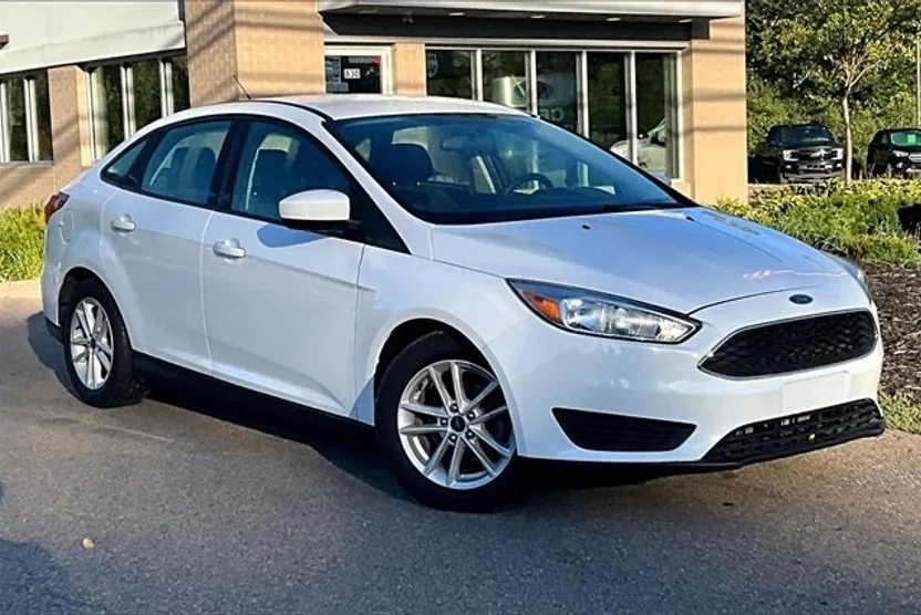 2018 Ford Focus SE photo 1