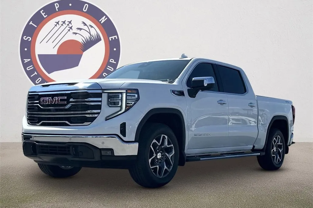 2026 Gmc Sierra 1500 SLT photo 1