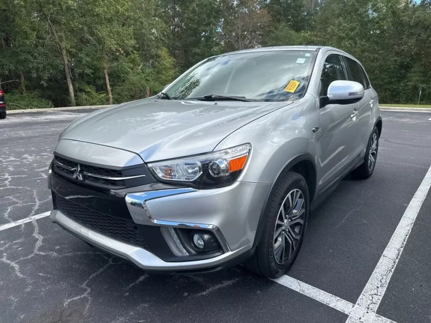 2018 Mitsubishi Outlander Sport SE photo 1