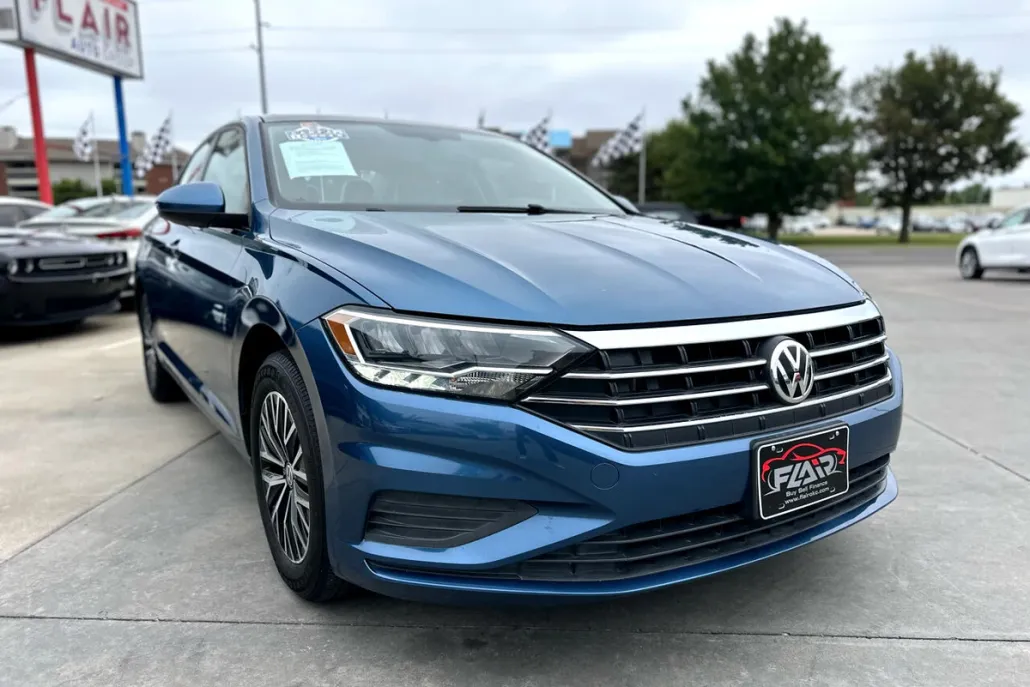 2019 Volkswagen Jetta SE R-Line photo 1