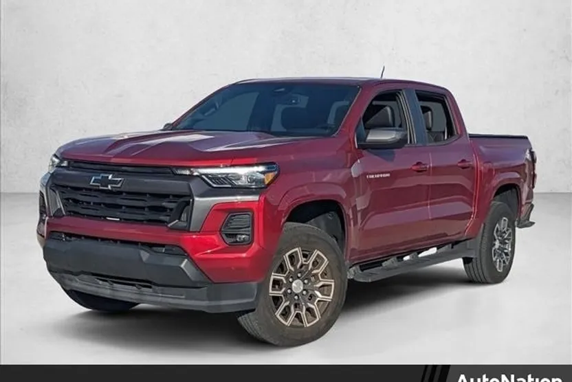 2023 Chevrolet Colorado LT photo 1