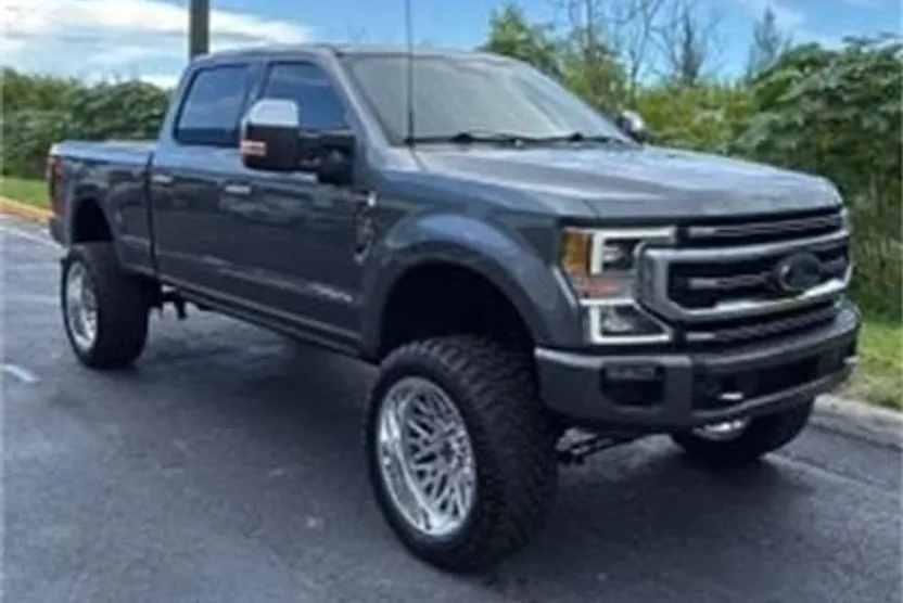 2021 Ford F-250 photo 1