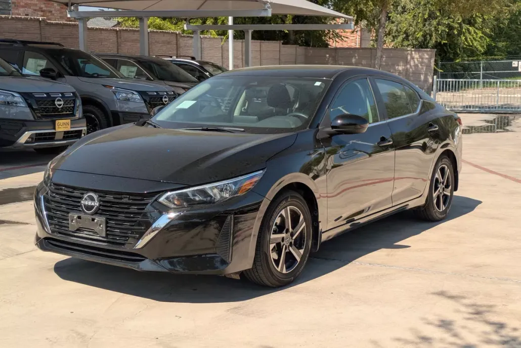 2025 Nissan Sentra SV photo 1