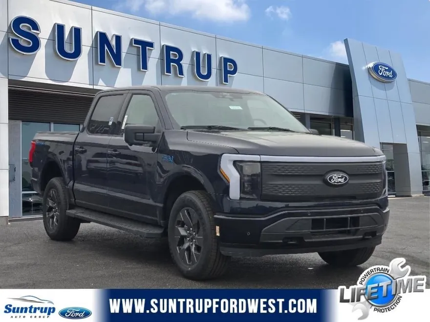 2025 Ford F-150 Lightning photo 1